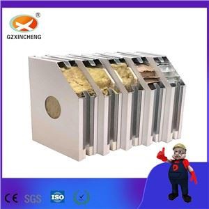 Ručne vyrobený sendvičový panel